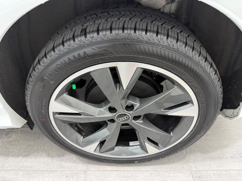 Audi Q4 e-tron Vehicle Image 5