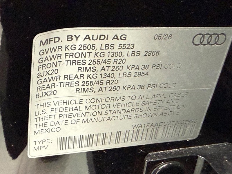 Audi Q5 Sportback Vehicle Image 16