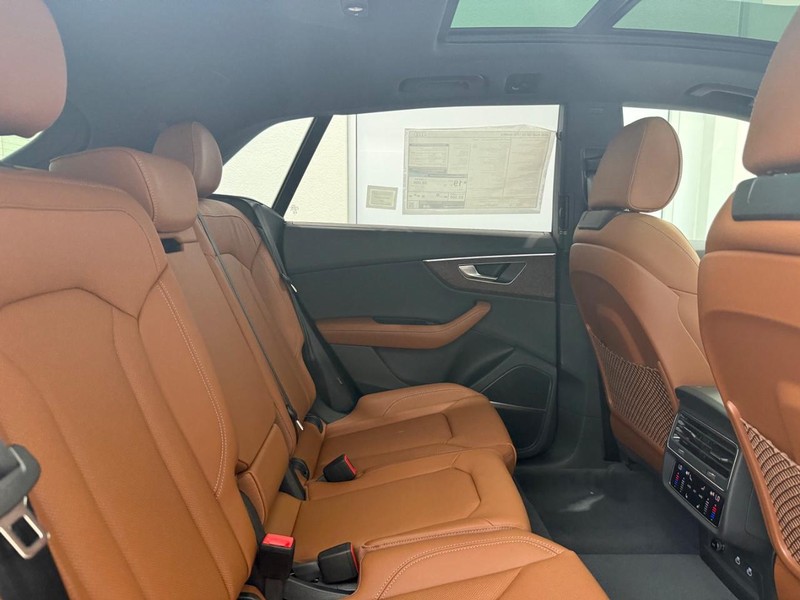 Audi Q8 Vehicle Image 4