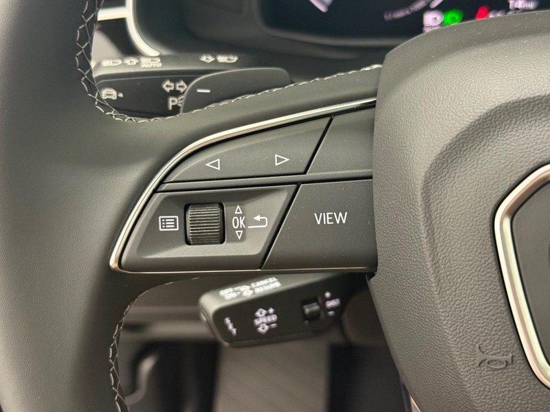 Audi Q8 Vehicle Image 11