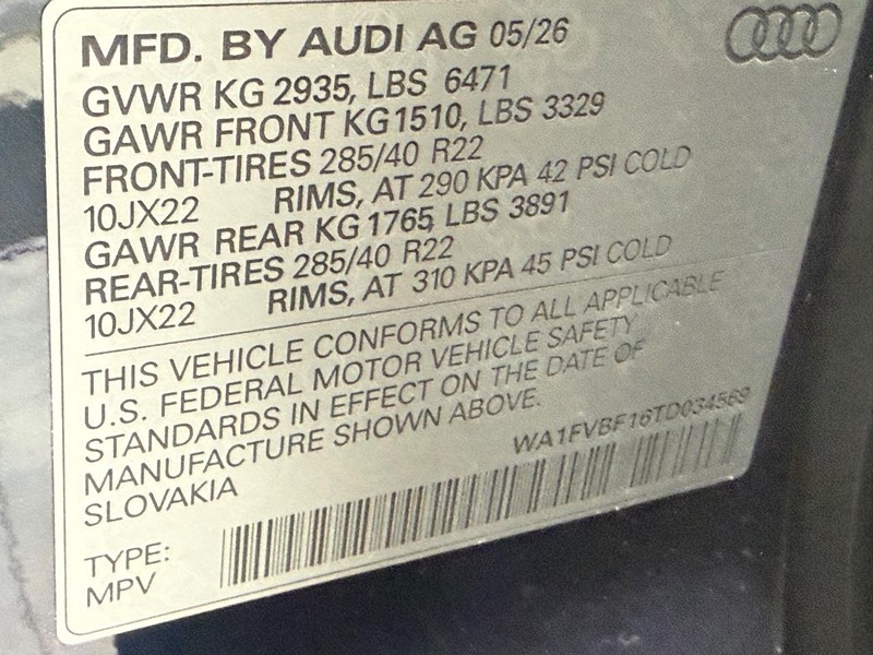 Audi Q8 Vehicle Image 17