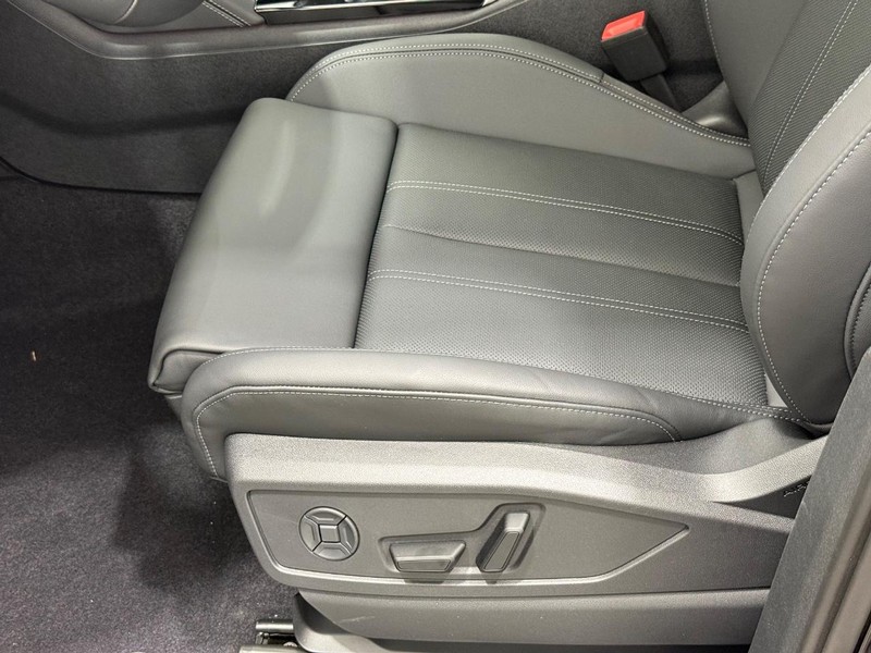 Audi Q5 Vehicle Image 15