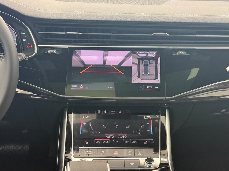 Audi Q7 Vehicle Image 6
