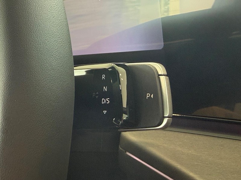 Audi Q3 Vehicle Image 11