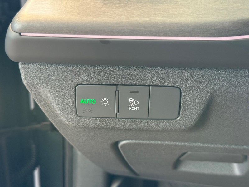 Audi Q3 Vehicle Image 12