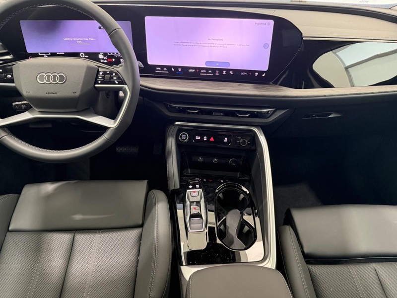 Audi Q5 Vehicle Image 5