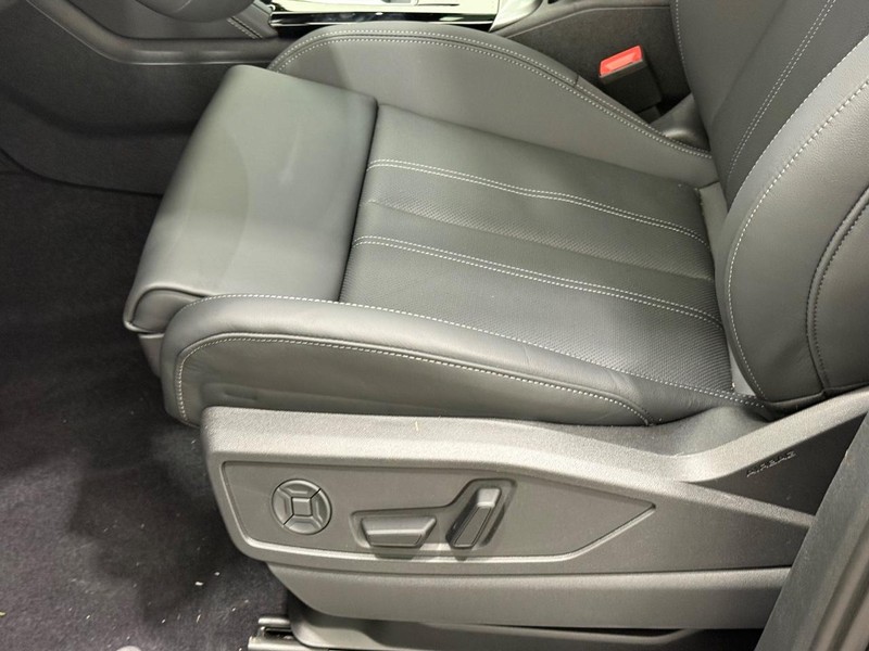 Audi Q5 Vehicle Image 15