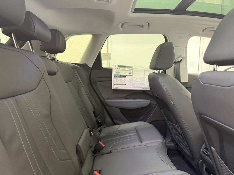 Audi Q3 Vehicle Image 4