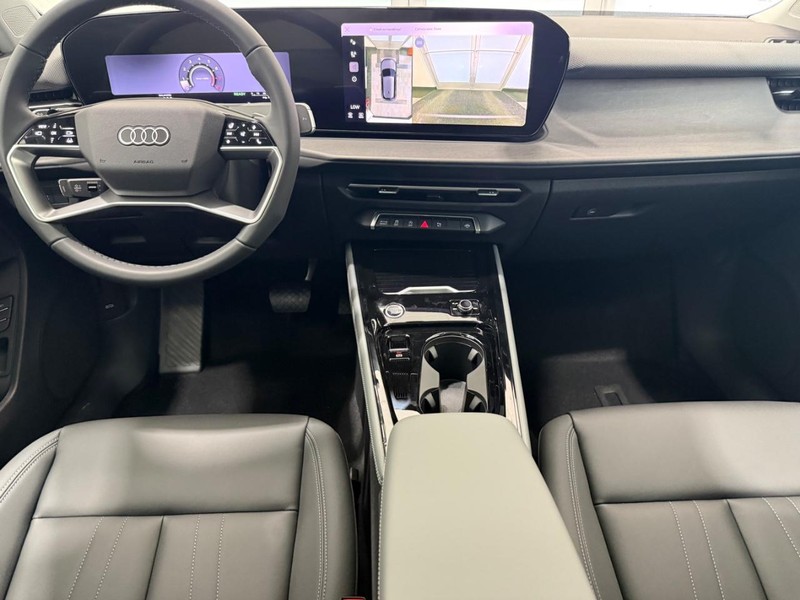 Audi Q3 Vehicle Image 5