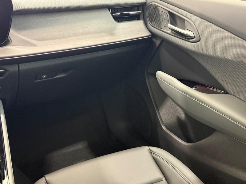 Audi Q3 Vehicle Image 9