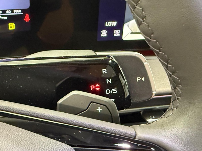 Audi Q3 Vehicle Image 12