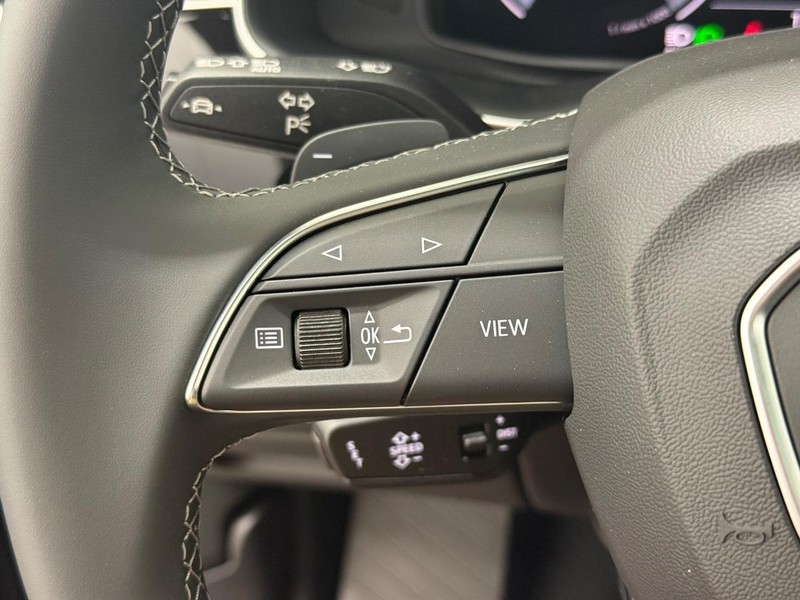 Audi Q8 Vehicle Image 11