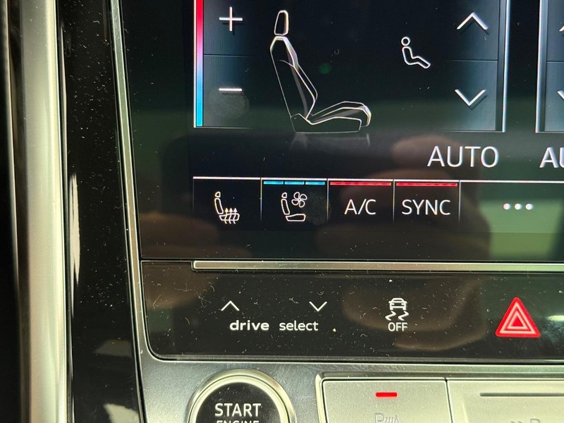 Audi Q8 Vehicle Image 14
