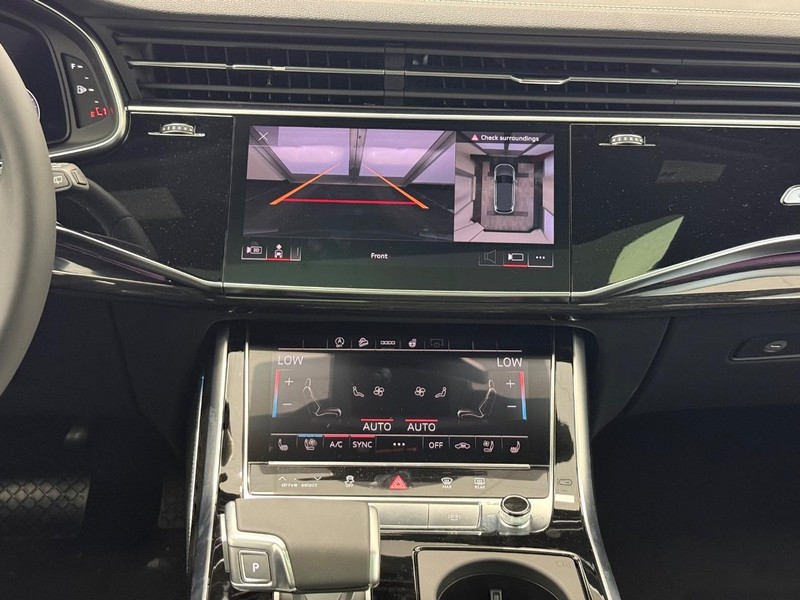 Audi Q7 Vehicle Image 6