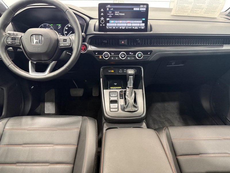 Honda CR-V Hybrid Vehicle Image 9