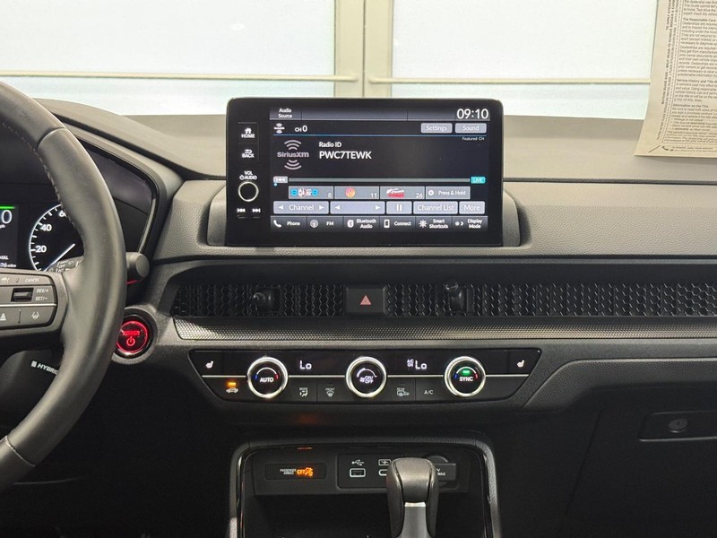 Honda CR-V Hybrid Vehicle Image 10
