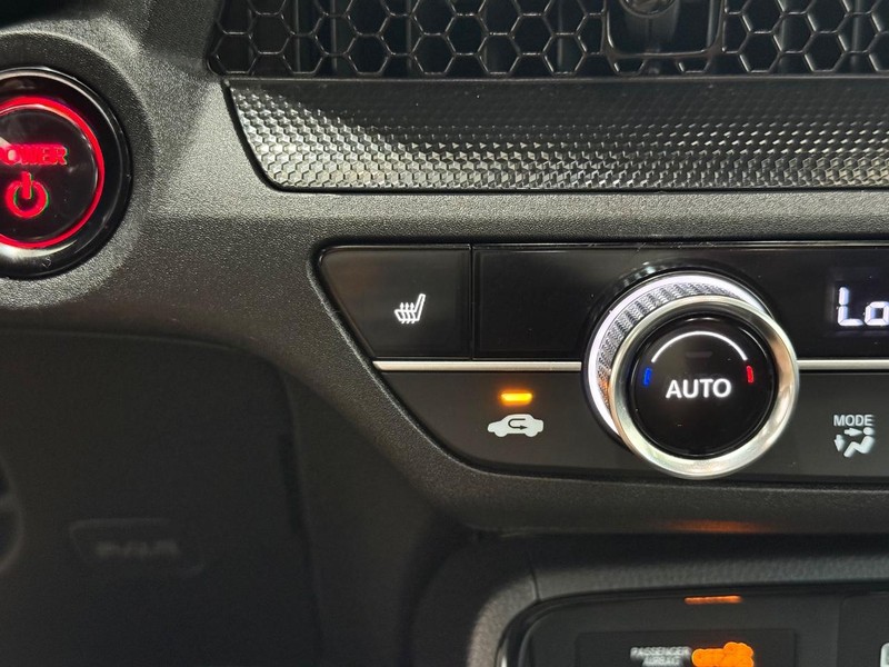 Honda CR-V Hybrid Vehicle Image 19