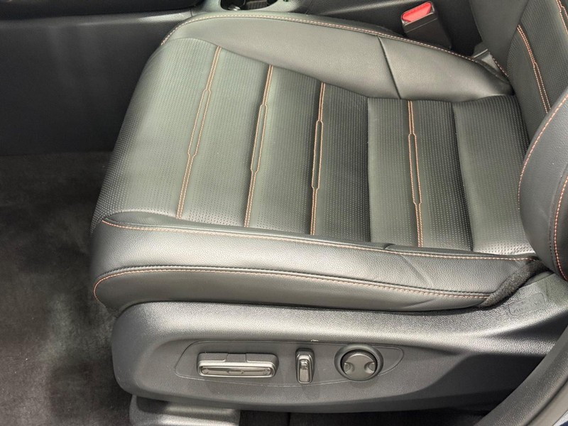 Honda CR-V Hybrid Vehicle Image 21