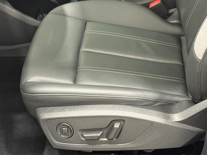 Audi Q4 e-tron Sportback Vehicle Image 21