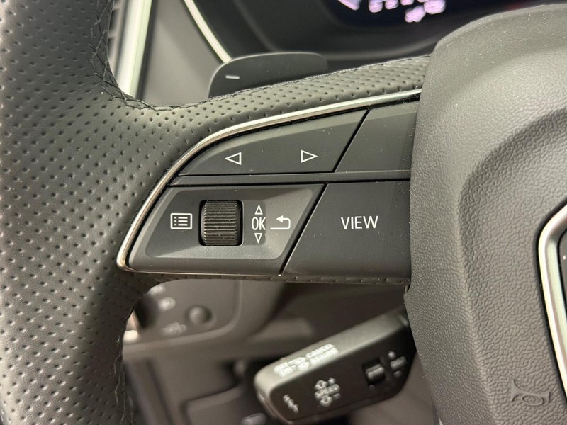 Audi Q5 Vehicle Image 14