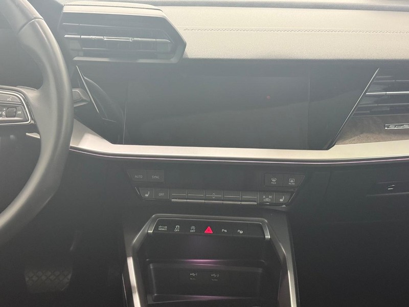 Audi A3 Vehicle Image 10
