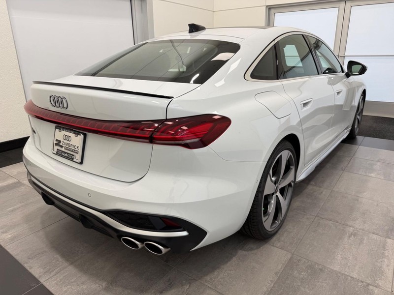 Audi S5 Vehicle Image 2