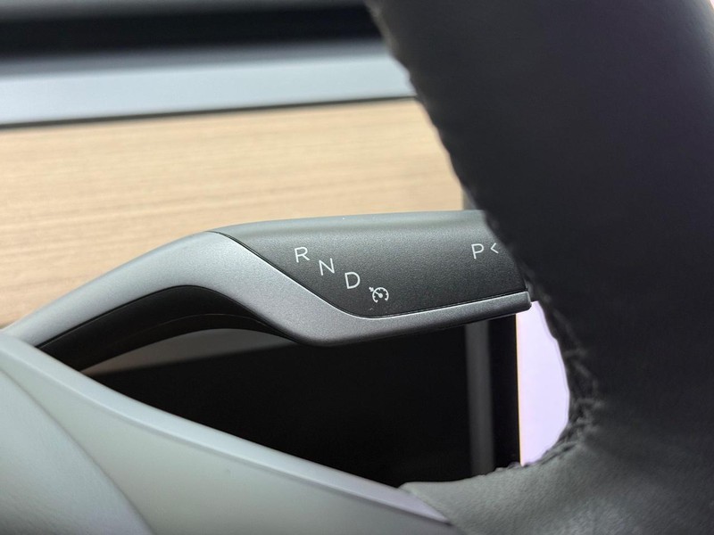Tesla Model Y Vehicle Image 15