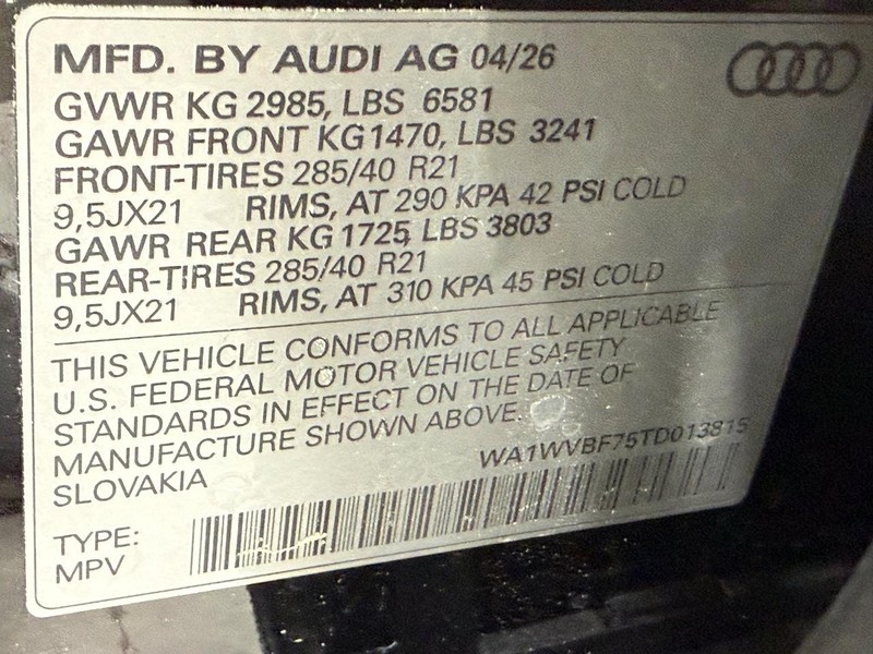 Audi Q7 Vehicle Image 17