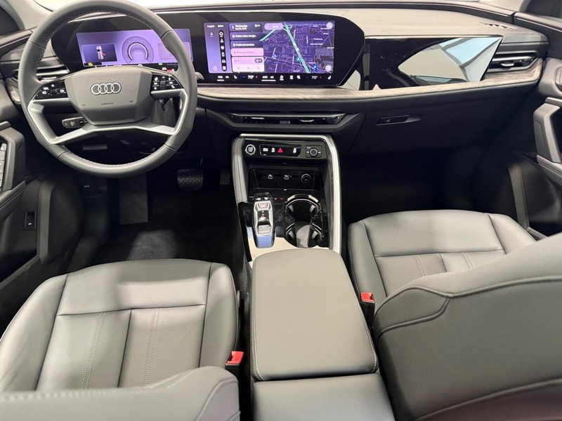 Audi Q5 Vehicle Image 12