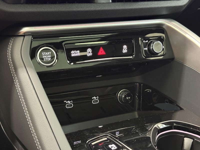 Audi Q5 Vehicle Image 18