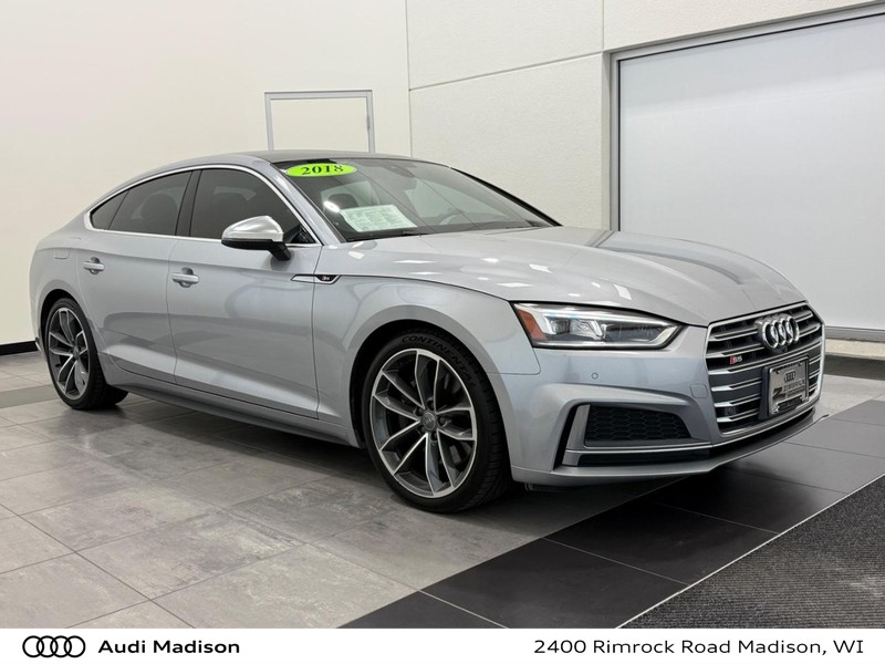 Audi S5 Sportback Vehicle Full-screen Gallery Image 01