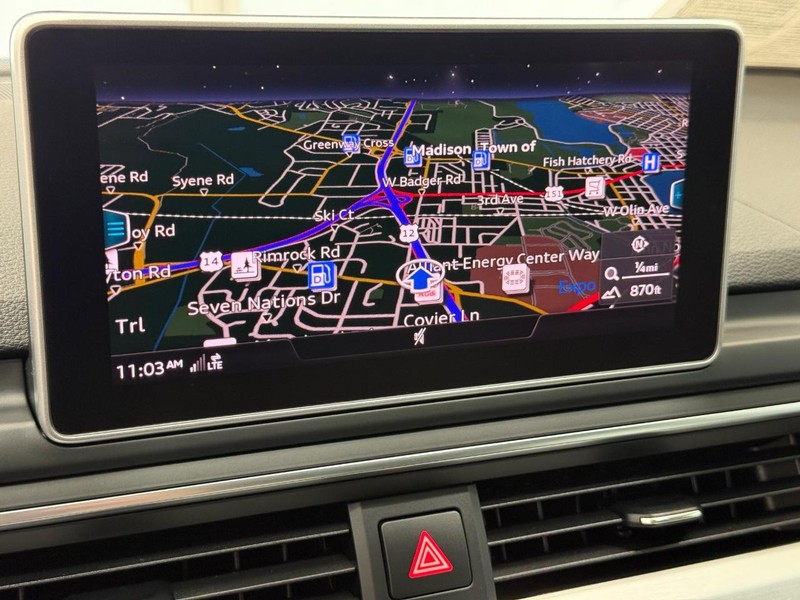 Audi S5 Sportback Vehicle Full-screen Gallery Image 16