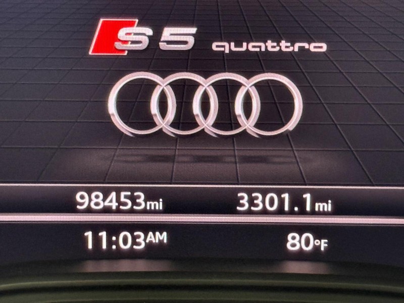 Audi S5 Sportback Vehicle Full-screen Gallery Image 24