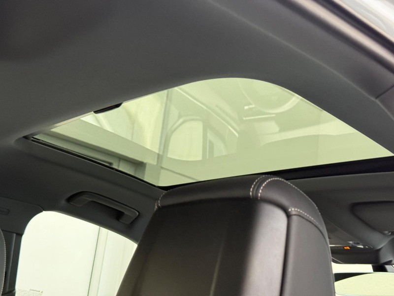 Audi A3 Vehicle Full-screen Gallery Image 10