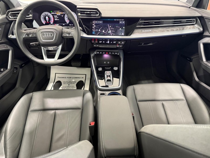 Audi A3 Vehicle Full-screen Gallery Image 11