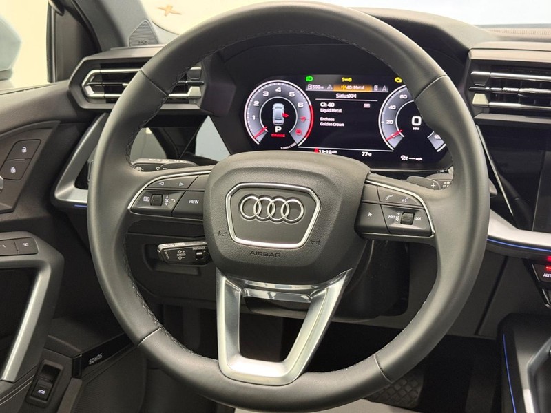 Audi A3 Vehicle Full-screen Gallery Image 12