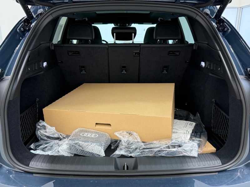 Audi SQ6 e-tron Vehicle Image 5