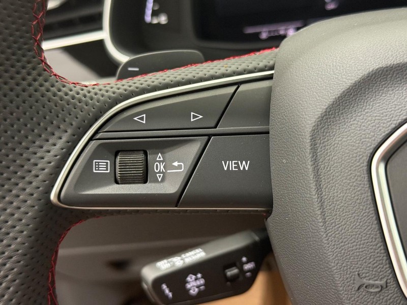 Audi SQ8 Vehicle Image 11