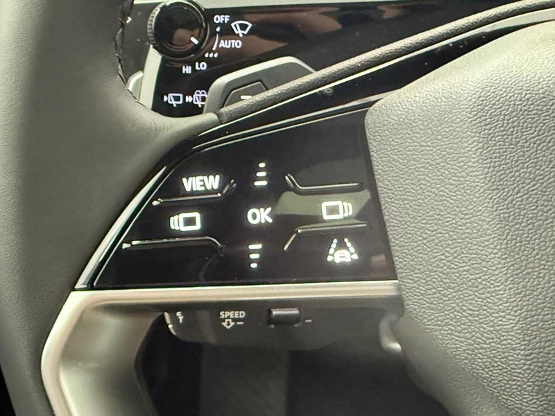 Audi Q3 Vehicle Image 10
