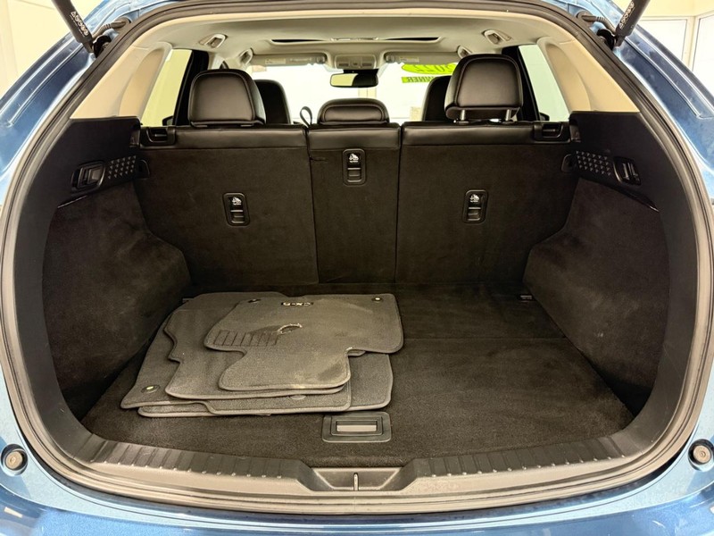 Mazda CX-5 Vehicle Image 5