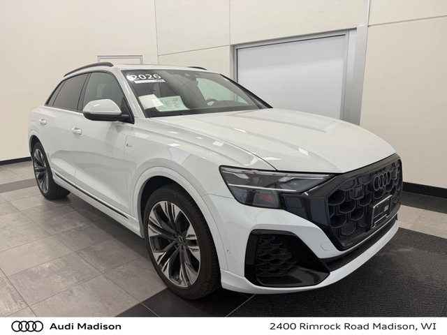 more details - audi q8