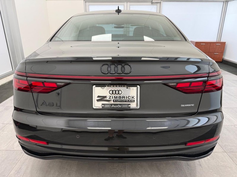 Audi A8 Vehicle Full-screen Gallery Image 03