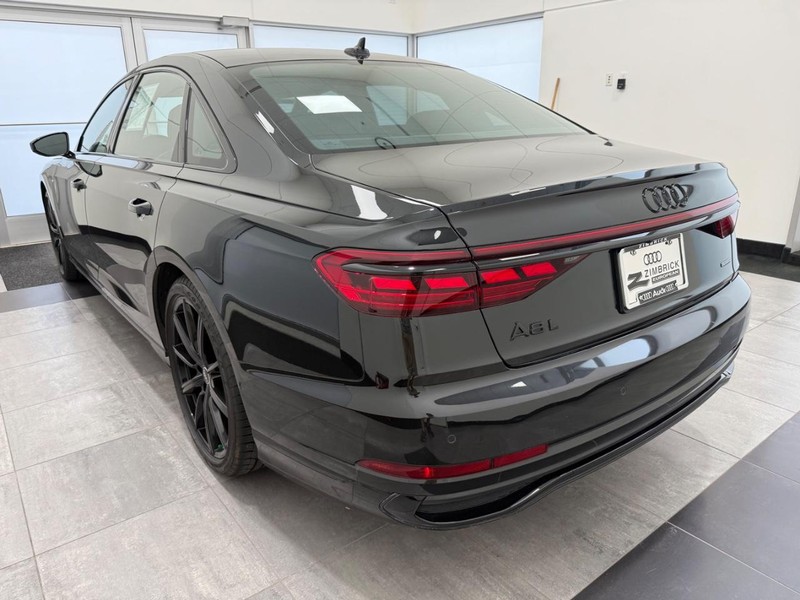 Audi A8 Vehicle Full-screen Gallery Image 04