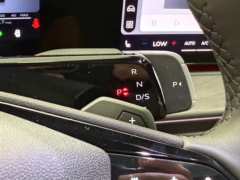 Audi Q3 Vehicle Image 11
