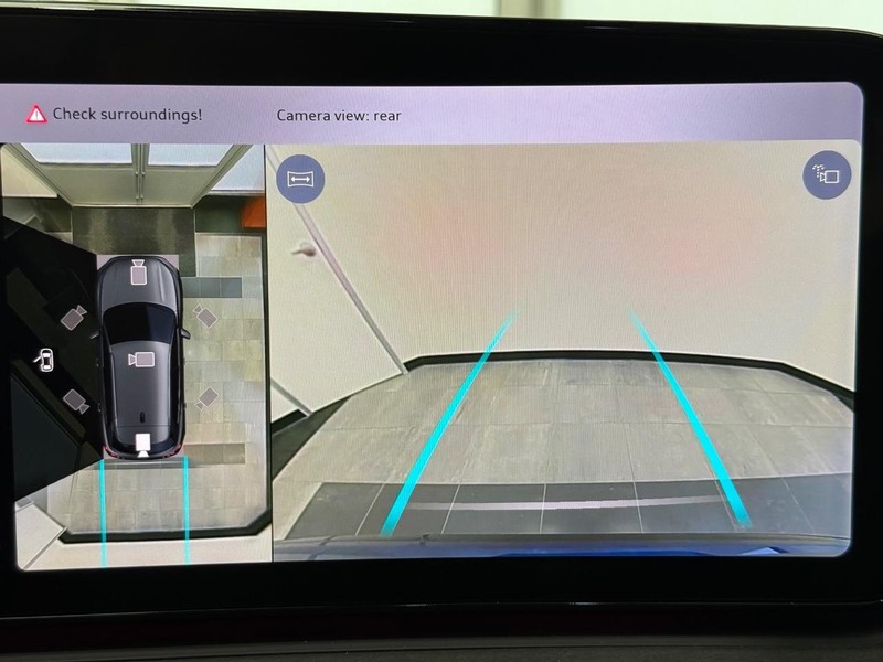Audi Q3 Vehicle Image 12