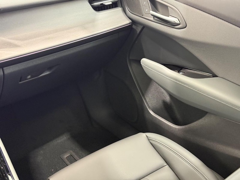 Audi Q3 Vehicle Image 8