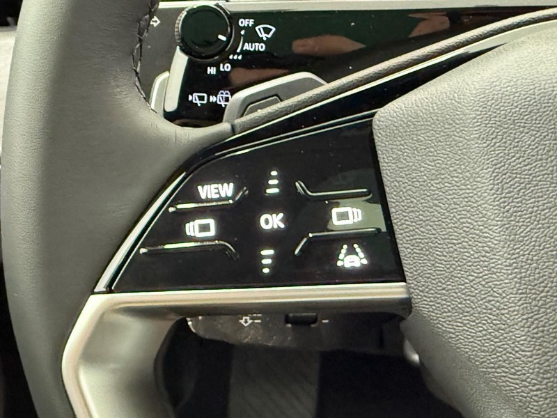 Audi Q3 Vehicle Image 10