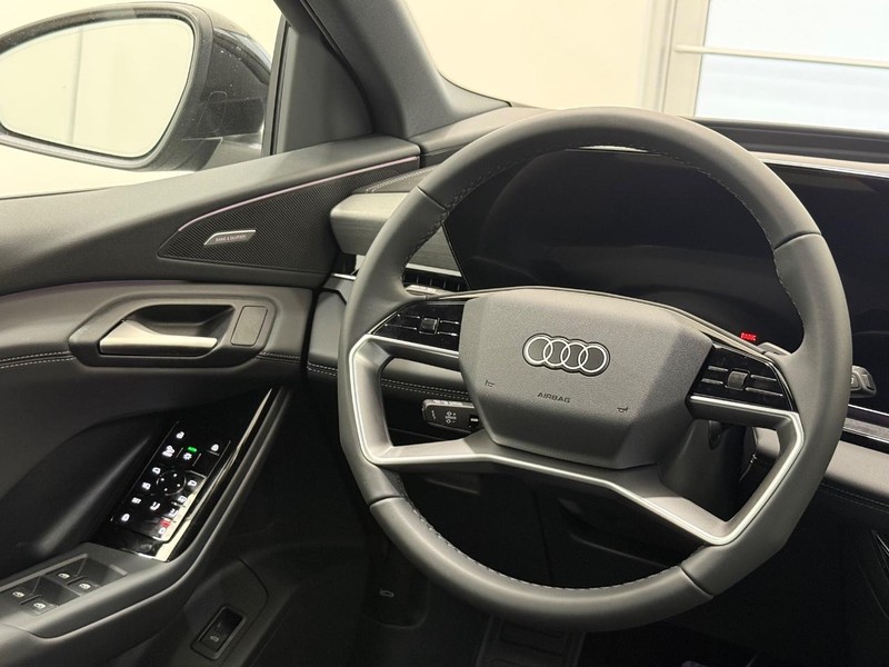 Audi Q6 e-tron Vehicle Image 7