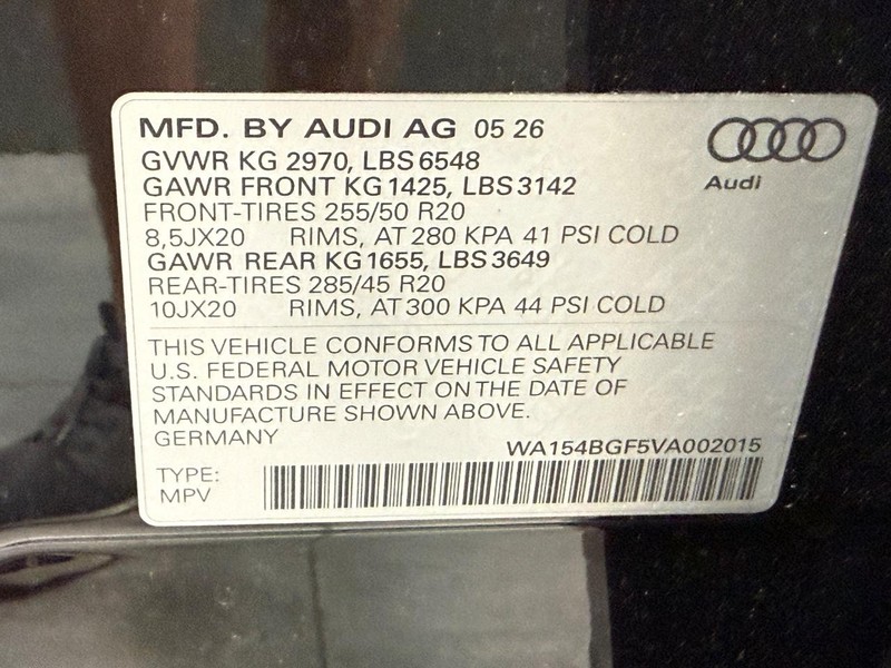 Audi Q6 e-tron Vehicle Image 15