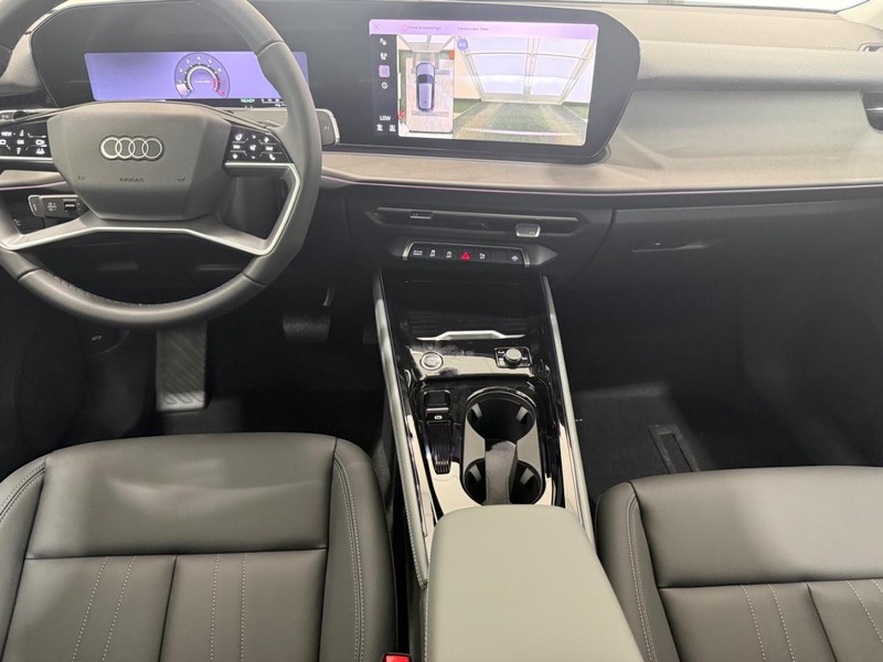 Audi Q3 Vehicle Image 5